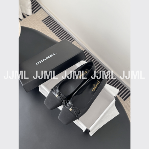 샤넬 클래식 발레리나 그로그랭 토 캡 플랫 슈즈 블랙