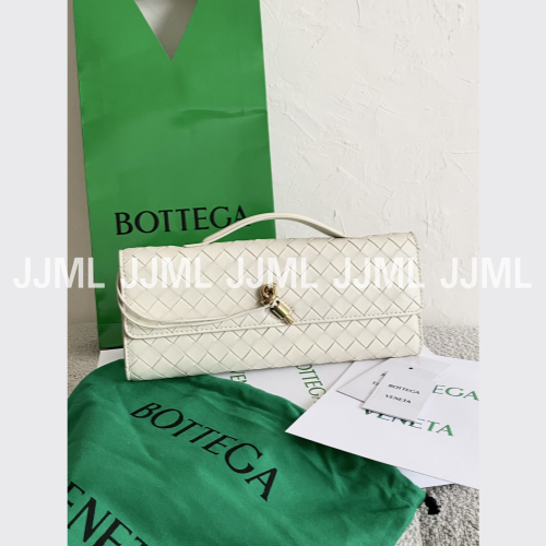 보테가베네타 안디아모 클러치 화이트