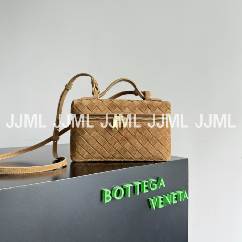 보테가베네타 베니티백 브라운