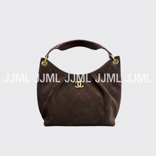 샤넬 스웨이드 다크 브라운 맥시 호보백