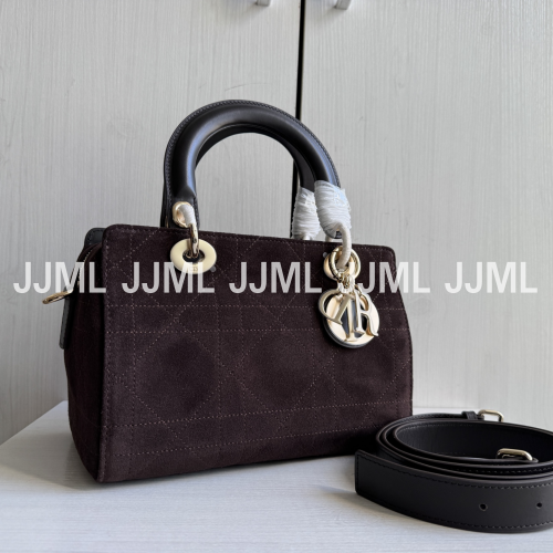 디올 조나단앤더슨 레이디디올백 스웨이드 다크브라운