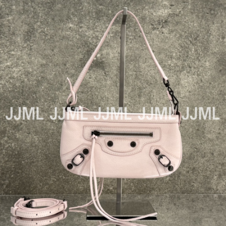 발렌시아가 르 시티 파우치 온 스트랩 페탈핑크