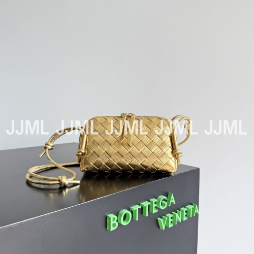 보테가베네타 루프 카메라 크로스바디백 골드