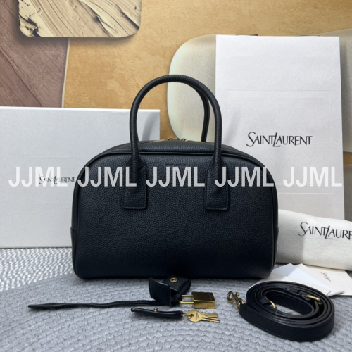 생로랑 삭 드 주르 보스턴 그레인드 레더 블랙