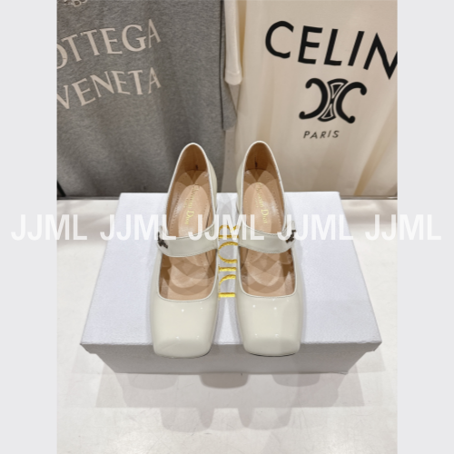 디올 돌 메리제인 펌프스 화이트