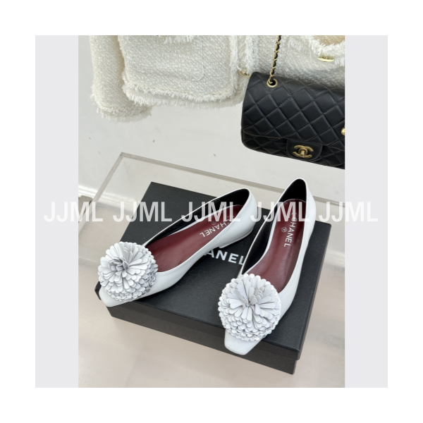 샤넬 카멜리아 플랫 화이트