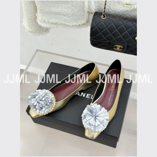 샤넬 카멜리아 플랫 골드