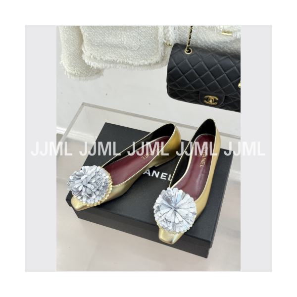 샤넬 카멜리아 플랫 골드