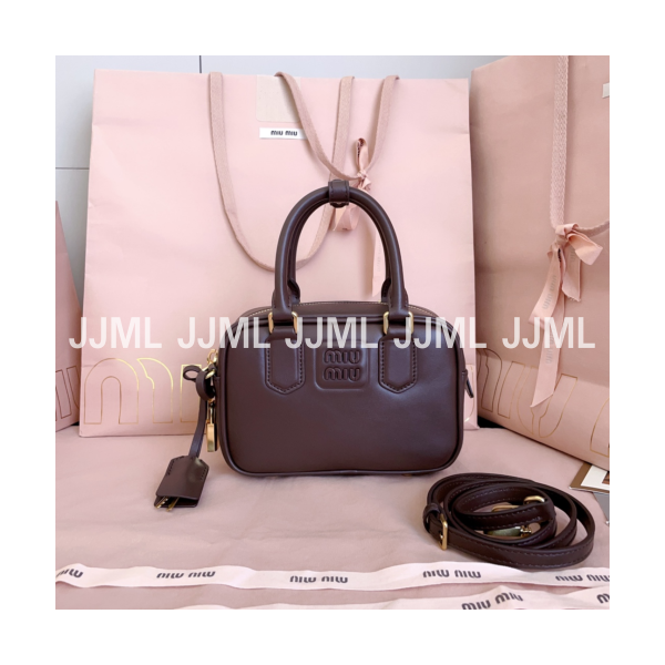 미우미우 아르카디 레더백 브라운 5BB123