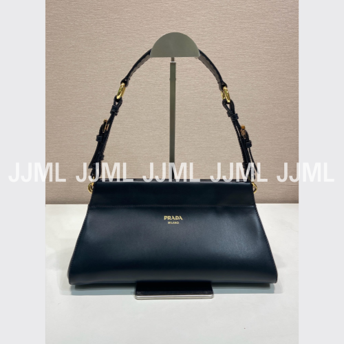 프라다 앙쉐네 블랙 1BC262