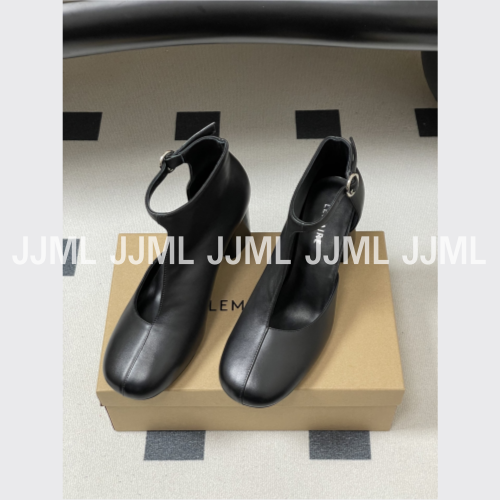 르메르 컷아웃 부츠 블랙