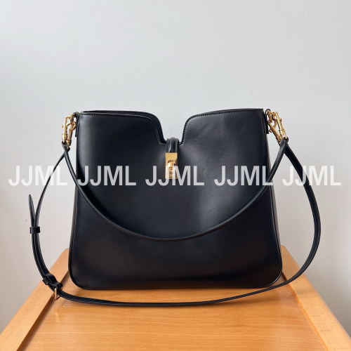 셀린느 소프트 16 까미유백 블랙