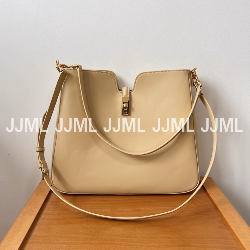 셀린느 소프트 16 까미유백 딥아이보리