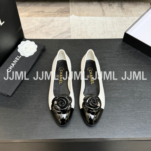 샤넬 까멜리아 발레리나 플랫슈즈 투톤 화이트