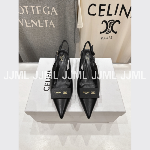 셀린느 알마 트리옹프 블랙 카프스킨 슬링백힐