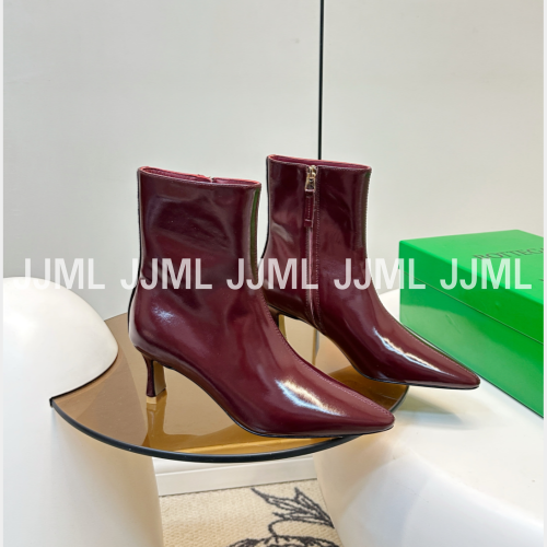 보테가베네타 아토믹 앵클 부츠 레드