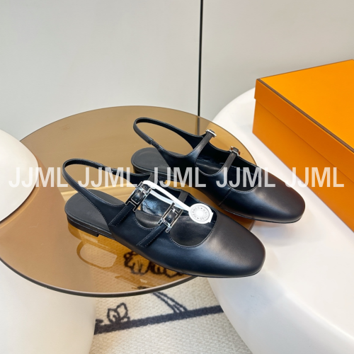 에르메스 재키 펌프스 블랙