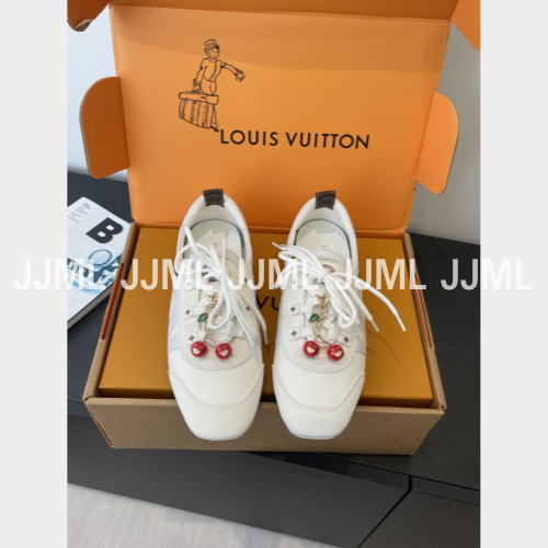 루이비통 스니커리나 슈즈 아이보리