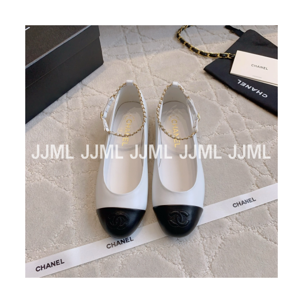 샤넬 투톤 체인 스트랩 발레리나 플랫 슈즈 화이트블랙
