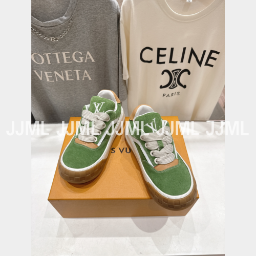 루이비통 틸티드 스니커즈 그린