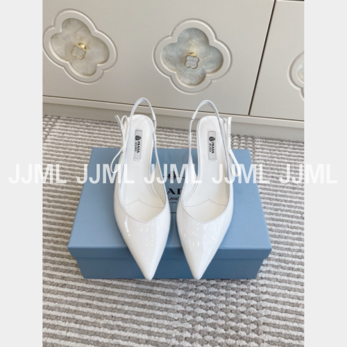 프라다 사이드 리본 페이던트 가죽 슬링백 펌프스 화이트 유광