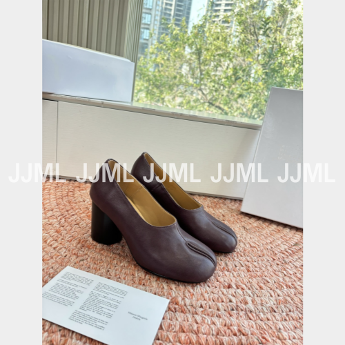 메종마르지엘라 타비 펌프스 버건디