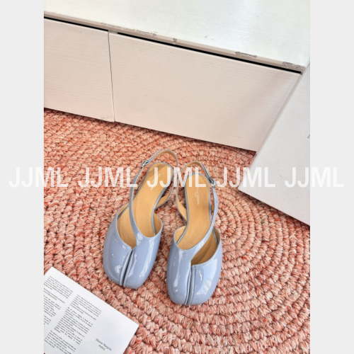 메종마르지엘라 페이던트 가죽 타비 슬링백 샌들 블루