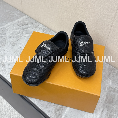 루이비통 풋프린트 사커 슈즈 블랙 글로시