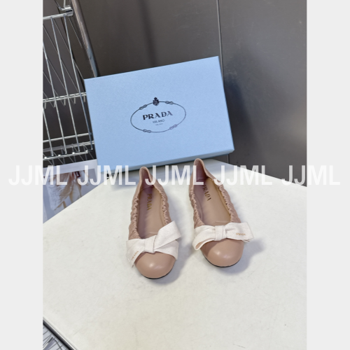 프라다 가죽 스크런치 리본 플랫 핑크