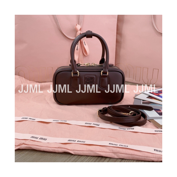 미우미우 아르카디 레더백 브라운 5BP088
