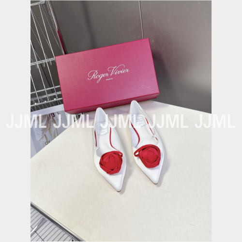 로저비비에 새틴 로즈 비비에 펌프스 화이트