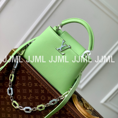 루이비통 체인 카퓌신 BB 그린 M24683