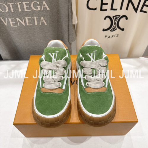 루이비통 틸티드 스니커즈 그린