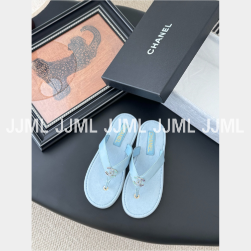샤넬 로고 플립플랍 슬리퍼 블루