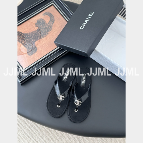 샤넬 로고 플립플랍 슬리퍼 블랙