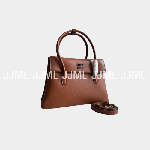 미우미우 솔리테르 샤이니 레더백 브라운