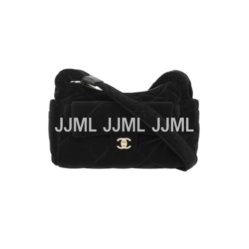 샤넬 맥시 볼링백 벨벳 블랙