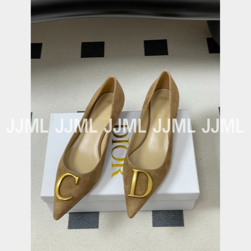 디올 이니셜 펌프스 스웨이드 베이지