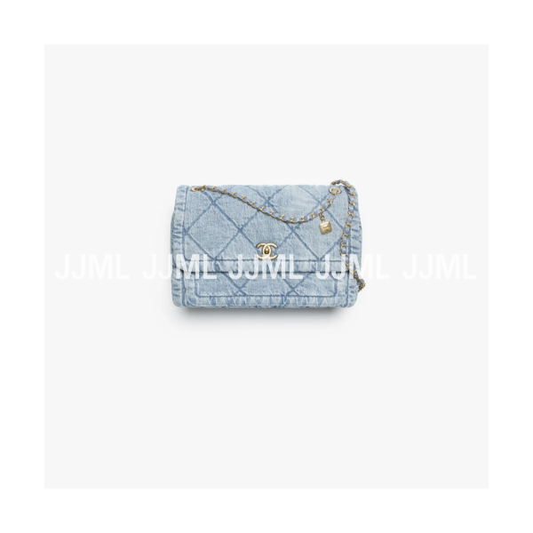 샤넬 맥시 플램백 워시드 데님