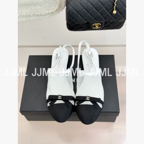 샤넬 컬러 콤비 슬링백 펌프스 화이트
