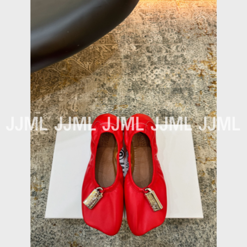 메종마르지엘라 메탈 발렛 플랫슈즈 레드