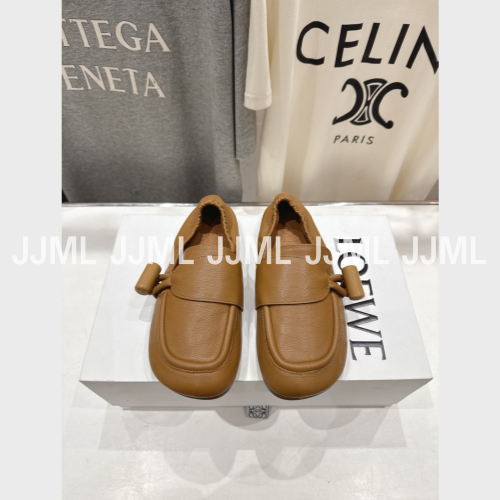 로에베 토글 로퍼 브라운