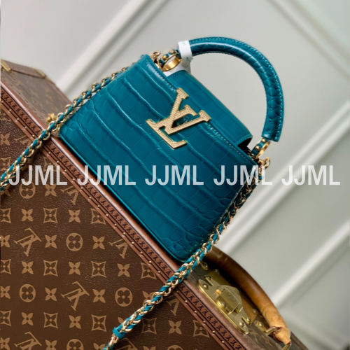 루이비통 카퓌신 BB 크로커다일 트뤼옹 블루 M13737