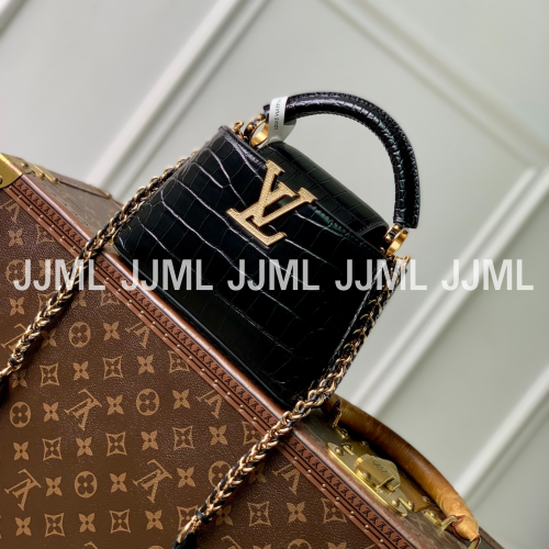 루이비통 카퓌신 미니 크로커다일 트뤼옹 블랙 M13737