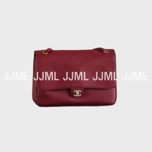 샤넬 맥시 플랩백 버건디