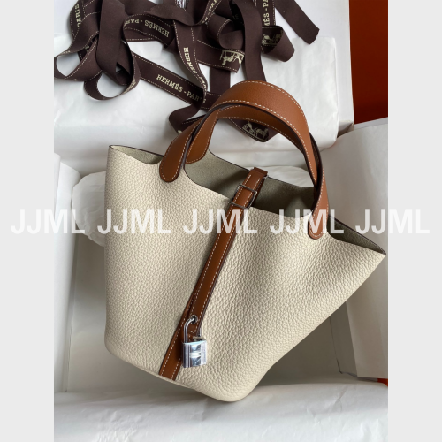 에르메스 피코탄 락 18 백 크림브라운 실버