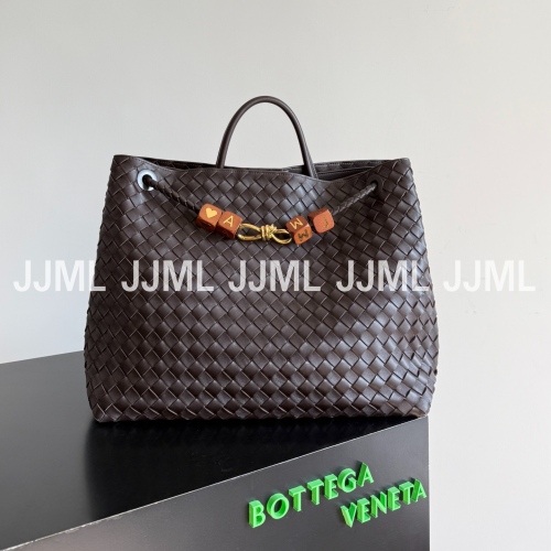 보테가베네타 안디아모 라지 백 폰단트