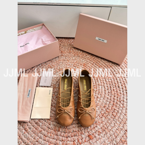 미우미우 타이 발레 플랫 브라운