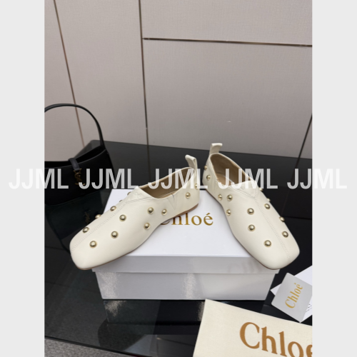 끌로에 리타 스터드 플랫 슈즈 아이보리