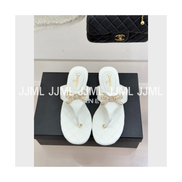 샤넬 리본 퀄팅 플리플랍 레더 화이트